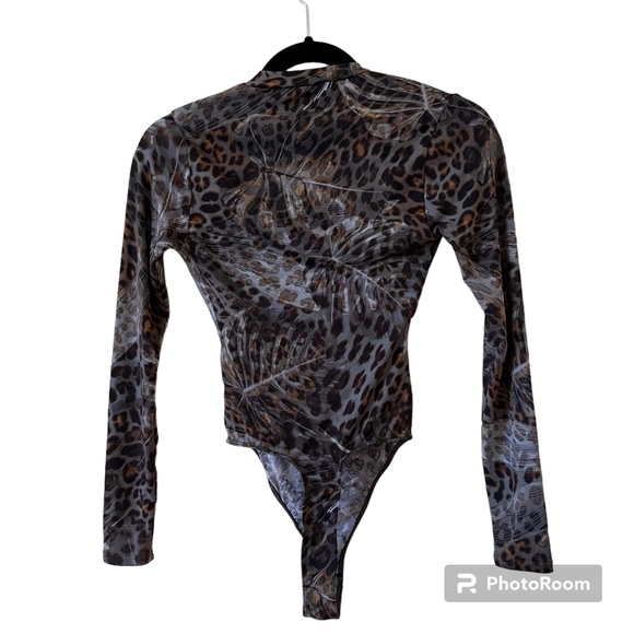 Cheetah print thong bodysuit - Picture 2 of 7